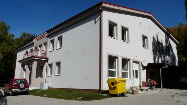 Občianska vybavenosť - administratívne budovy a kultúrne zariadenia